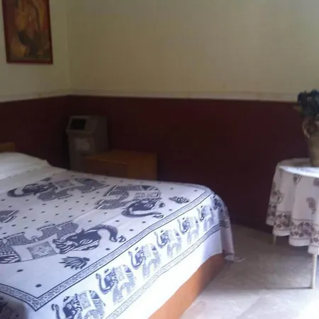 Hotel Apollo *