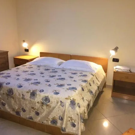 Apollo Hotel Pompeya