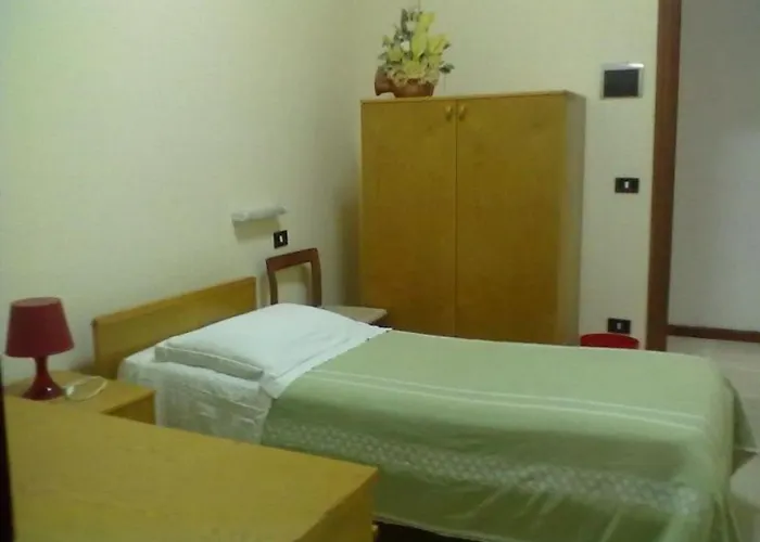 Hotel Apollo *